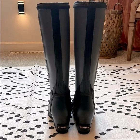 Sorel Black Winter & Rain Boots - Picture 2 of 9